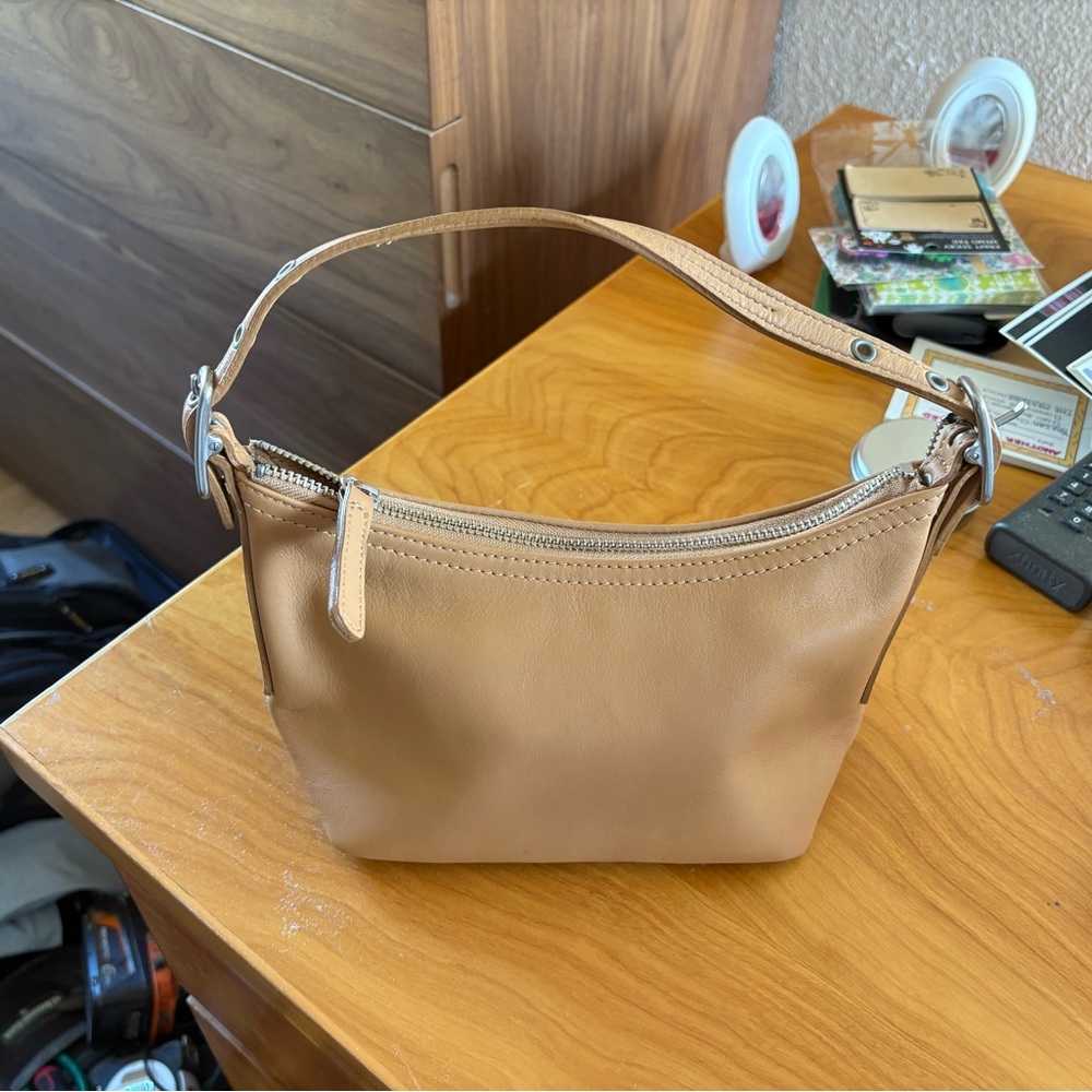 Coach Vintage Legacy West Demi Pouc Baguette Swing Bag Camel 9844